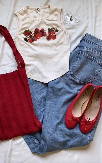 A cover of "styling combo" cluster. The owner is sofiaanemation. The cluster consists of 66 elements.