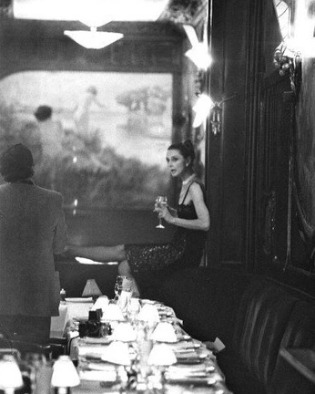 A cover of "Vibes and asthetics" cluster. The owner is laelen. The cluster consists of 17 elements.