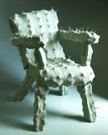 A cover of "iced out" cluster. The owner is girlslikevintage. The cluster consists of 107 elements.