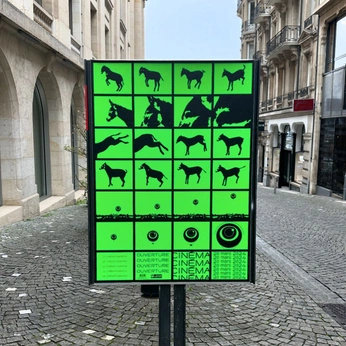 A cover of "Kneller hall" cluster. The owner is popsmac. The cluster consists of 15 elements.