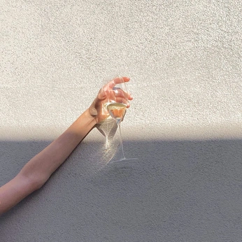 A cover of "Rosa" cluster. The owner is lilicosmic. The cluster consists of 2 elements.