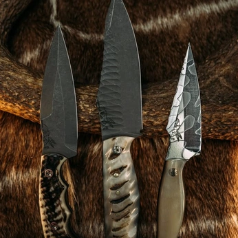 A cover of "MKC Competitor Research" cluster. The owner is truffl. The cluster consists of 89 elements. 2 create it.