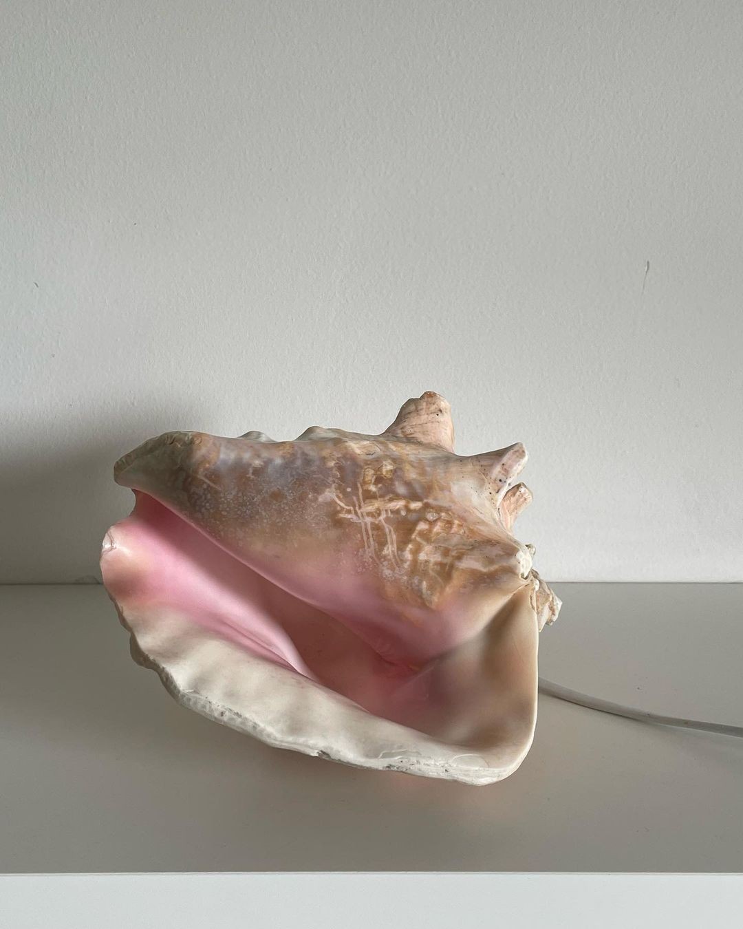 An Instagram carousel post added by maaaaaasshhaa on May 10, 2024. The author is @miara.vintage.