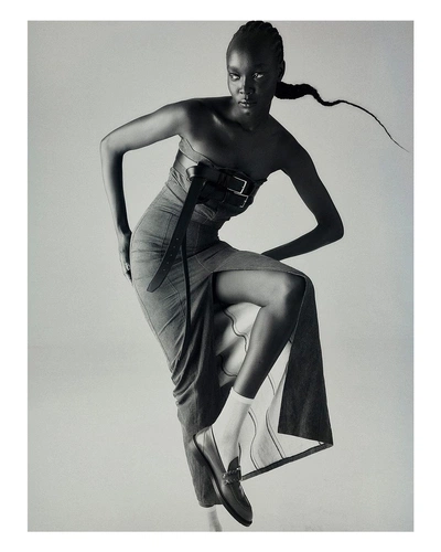 An Instagram carousel post added by whoisaaron on Dec 26, 2023. The author is @lundlundagency.