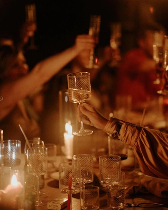 A cover of "JW" cluster. The owner is kathryndiaz. The cluster consists of 61 elements.