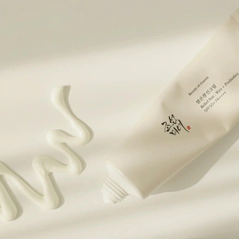 A cover of "skin care" cluster. The owner is hally. The cluster consists of 128 elements.