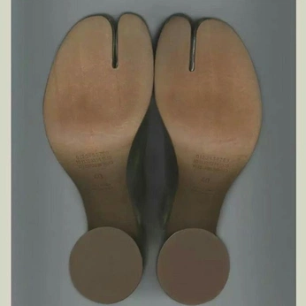 A cover of "F4SH1ON" cluster. The owner is 3zrqng3l. The cluster consists of 2755 elements.