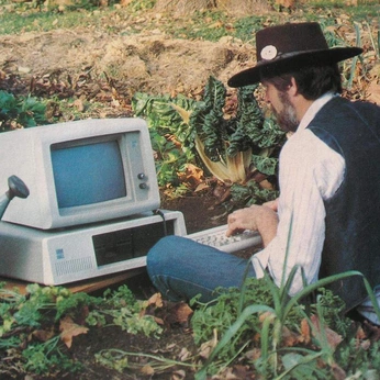 A cover of "hmmm- wha is it" cluster. The owner is wishwashome. The cluster consists of 37 elements.