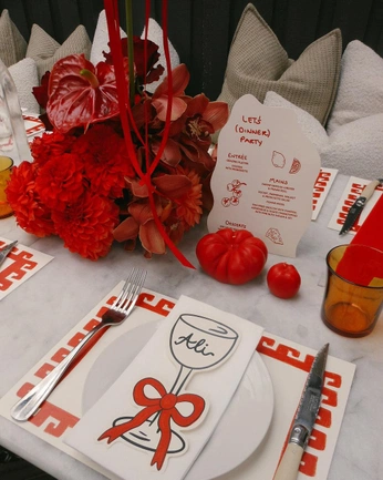 A cover of "Dinner Party" cluster. The owner is heytashy. The cluster consists of 2 elements.