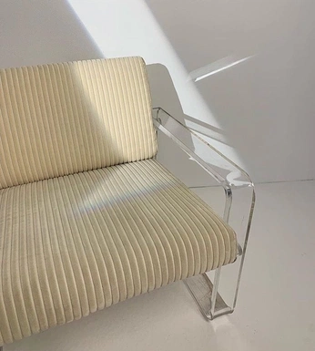 A cover of "Furnietzsche" cluster. The owner is nelli. The cluster consists of 16 elements.