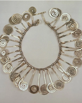 A cover of "Στολιδια" cluster. The owner is katreenkos. The cluster consists of 10 elements.