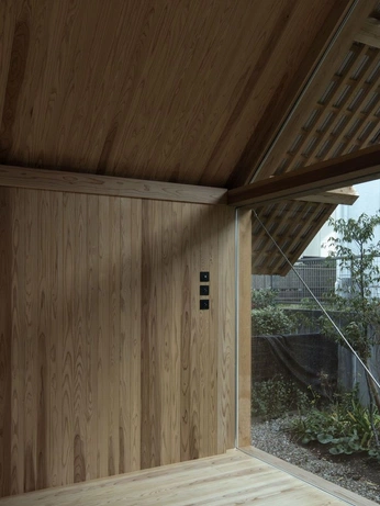 A cover of "archi" cluster. The owner is bxtr.m. The cluster consists of 89 elements.