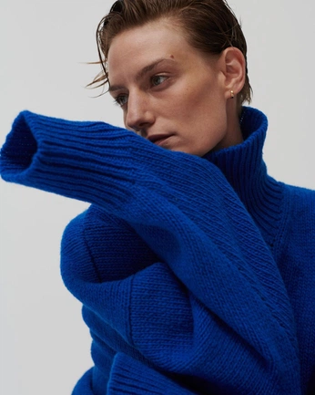 A cover of "CABLE" cluster. The owner is amyzeilon. The cluster consists of 13 elements.