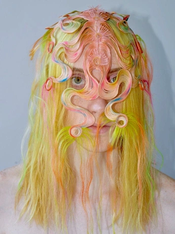 A cover of "Cool portraits" cluster. The owner is elleisonajourney. The cluster consists of 4 elements.