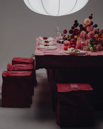 A cover of "Final Table" cluster. The owner is danaime. The cluster consists of 42 elements.