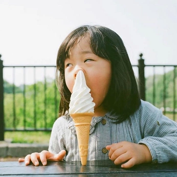 A cover of "Ice cream" cluster. The owner is rachael02. The cluster consists of 18 elements.