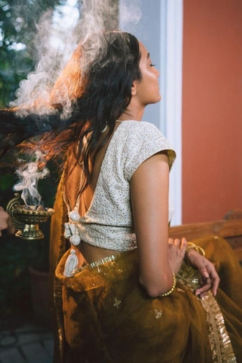 A cover of "VASANTA SENA" cluster. The owner is jhanvishah. The cluster consists of 39 elements.