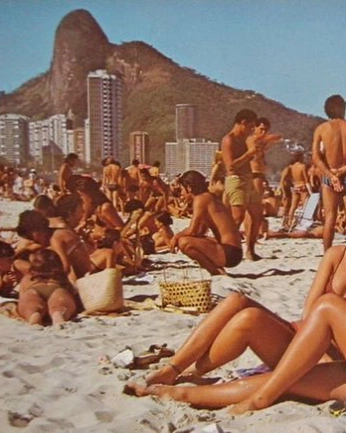 A cover of "Mittwok" cluster. The owner is nikslijk. The cluster consists of 24 elements.