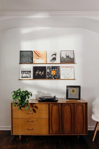 A cover of "Nichole House" cluster. The owner is waverlymcdaniel. The cluster consists of 1 element.