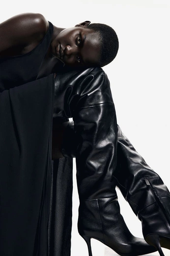 A cover of "Fashion" cluster. The owner is chantey. The cluster consists of 5 elements.