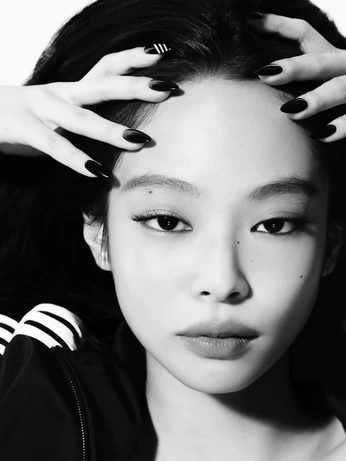 A cover of "creative marketing" cluster. The owner is bellahorn. The cluster consists of 16 elements.