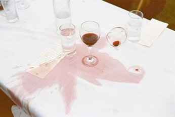 A cover of "BIB'S TABLECLOTH" cluster. The owner is marcasasmadrid. The cluster consists of 17 elements.