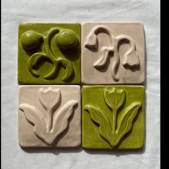 A cover of "FLEURS" cluster. The owner is billymaude. The cluster consists of 26 elements.