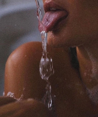 A cover of "Deco" cluster. The owner is mo0np1e. The cluster consists of 29 elements.