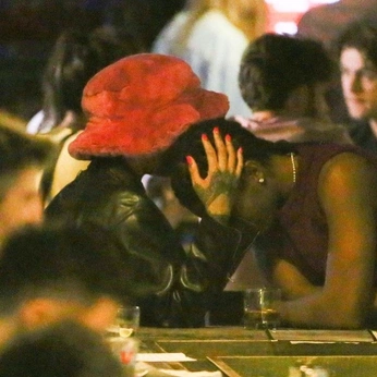 A cover of "uncategorised" cluster. The owner is rhodeyo. The cluster consists of 167 elements.