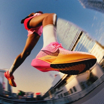 A cover of "SPORTWEAR" cluster. The owner is clickeye. The cluster consists of 13 elements.