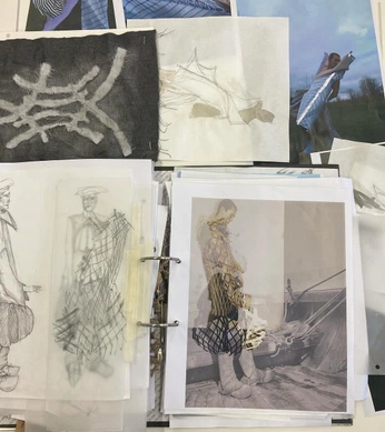 A cover of "SKETCHBOOK AESTHETIC" cluster. The owner is evdokiachristodl. The cluster consists of 1 element.