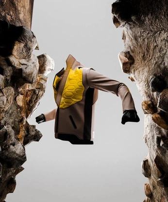 A cover of "stilllife giacca" cluster. The owner is gioiaperez. The cluster consists of 3 elements.