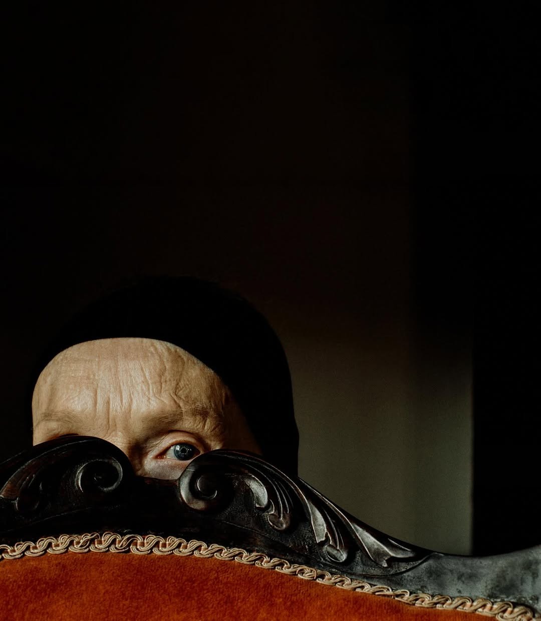 Actress Lindsay Duncan for Sixteen World Vol. 12.