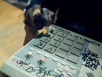 A cover of "Music" cluster. The owner is alexdelagarde. The cluster consists of 4 elements.