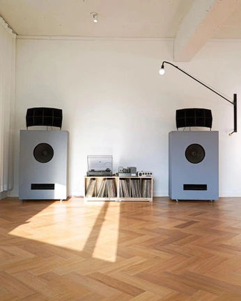 A cover of "Vinyl Hifi Inspo" cluster. The owner is seb.ceo. The cluster consists of 7 elements.