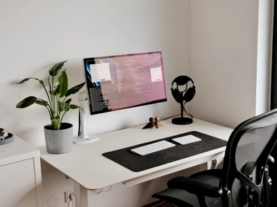 Desk setup by designer Helin Kıl. / Cosmos