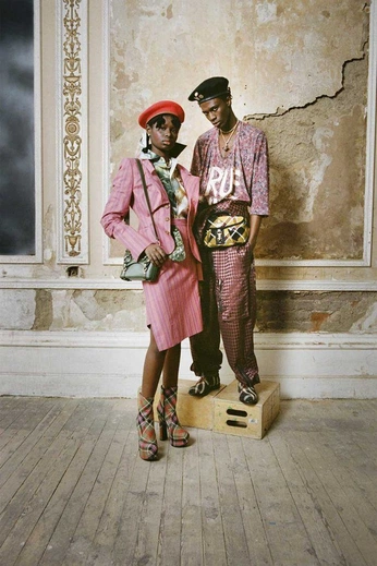 A cover of "Street Style" cluster. The owner is sunstonecreative. The cluster consists of 3 elements.