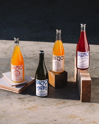 A cover of "Amatizz" cluster. The owner is melia. The cluster consists of 3 elements.