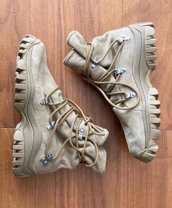 A cover of "взуття" cluster. The owner is dalladeliya. The cluster consists of 2 elements.