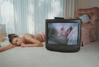 A cover of "Music Video Inspo" cluster. The owner is foureverdela. The cluster consists of 25 elements.