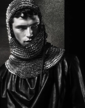 A cover of "Virtù" cluster. The owner is homohabitual. The cluster description is "NSFW 18+". The cluster consists of 136 elements.