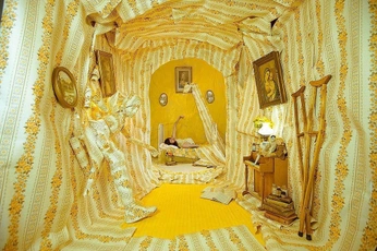 A cover of "Set + setting" cluster. The owner is ari. The cluster consists of 21 elements.