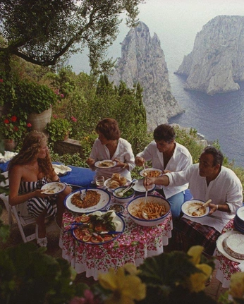 A cover of "Italiano" cluster. The owner is vagurinaa. The cluster consists of 29 elements.