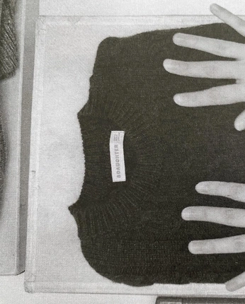 A cover of "Nov & Dec CLOSE" cluster. The owner is connor03oa. The cluster description is "CLOSE market, Nov & Dec ‘25, art direciton and visual inspo". The cluster consists of 19 elements.