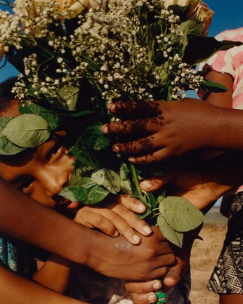 A cover of "Amour T’es La" cluster. The owner is ashleydgalloway. The cluster consists of 2 elements.