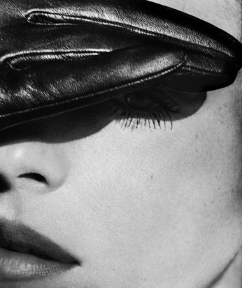 A cover of "Wow" cluster. The owner is ftatateeta. The cluster consists of 7 elements.