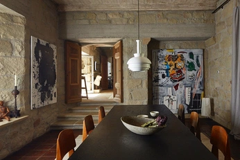 A cover of "underneathmyarchitecture" cluster. The owner is joonnaa. The cluster consists of 3 elements.