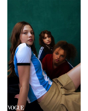 A cover of "Women Football" cluster. The owner is the.cmp. The cluster consists of 51 elements.