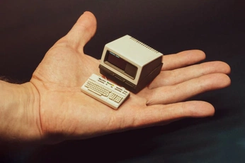 A cover of "Miniatura" cluster. The owner is mapean.mexa. The cluster consists of 4 elements.