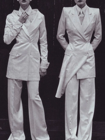 A cover of "Tailoring" cluster. The owner is 2u2obinson. The cluster consists of 19 elements.